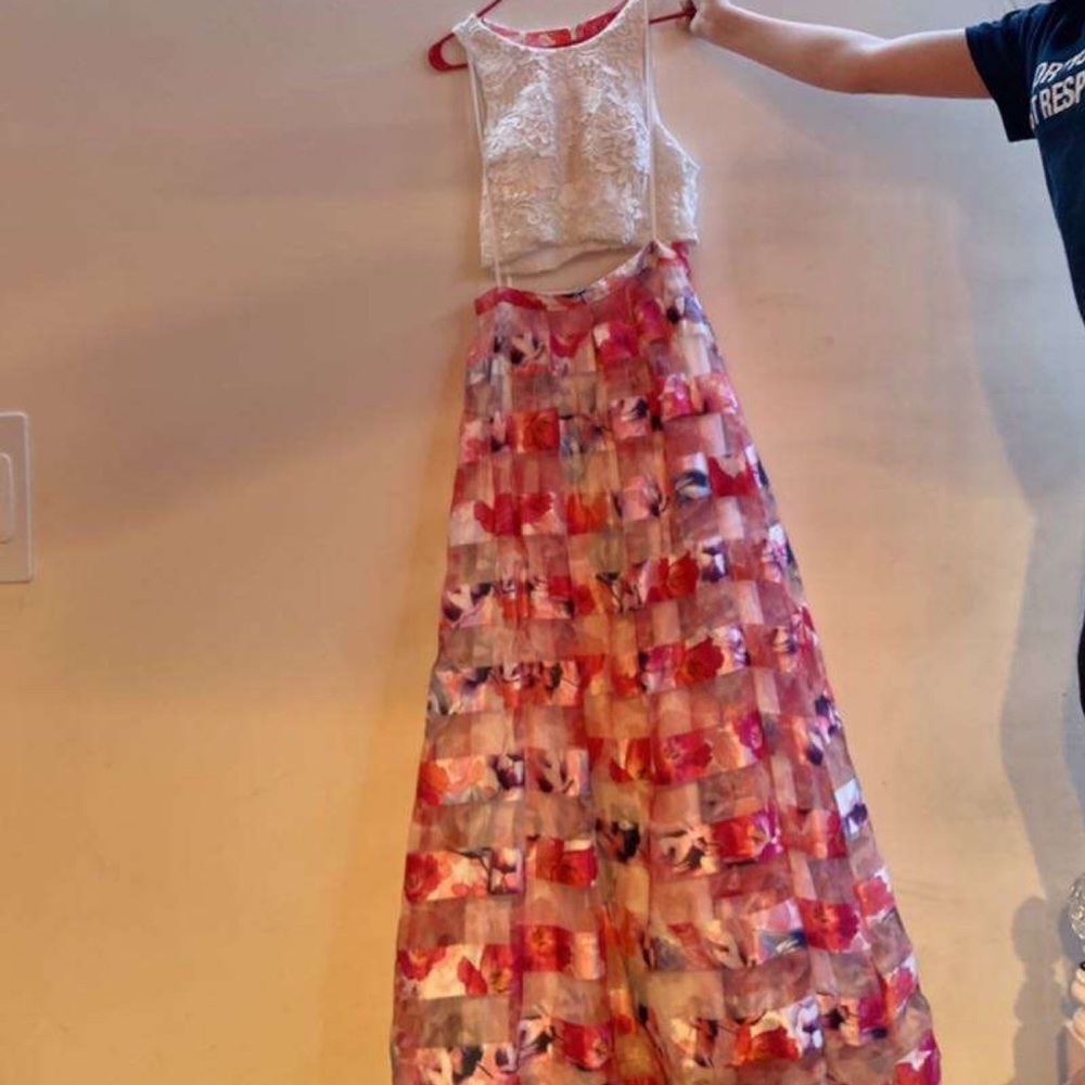 2 piece juniors dress croptop and long maxi skirt